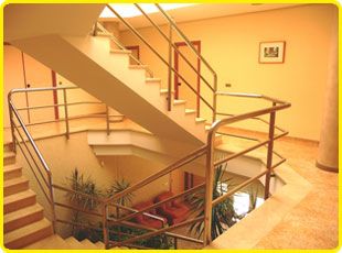 Químicas Láser, S.L. escaleras vivienda